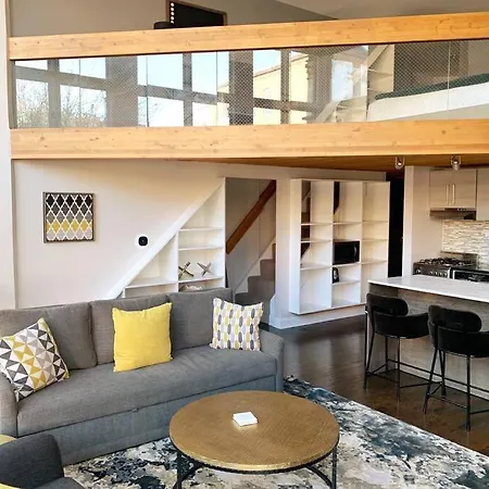 Lincoln Park Light-Filled Loft Apartment Chicago Exterior photo